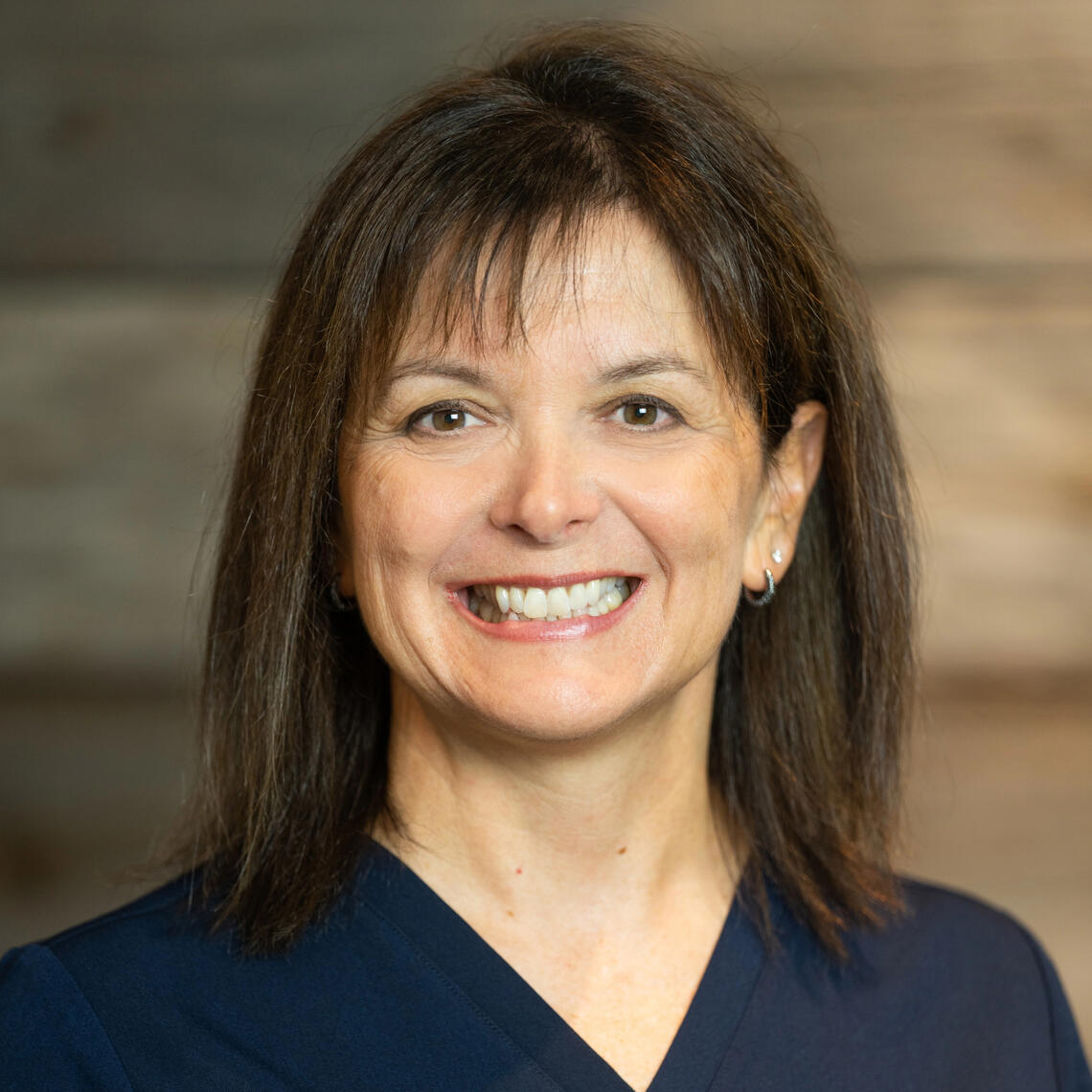 Dre Gélinas veille à ce que chaque sourire soit aussi unique que vous. Son approche attentive et humaine fait de chaque visite une expérience rassurante et agréable pour toute la famille.